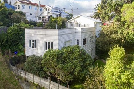 Photo of property in 4 Vennell Street, Brooklyn, Wellington, 6021