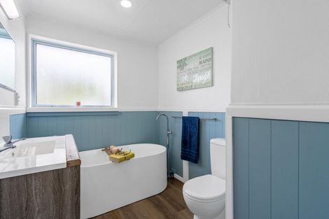 Photo of property in 114 Ruru Avenue, Otatara, Invercargill, 9879