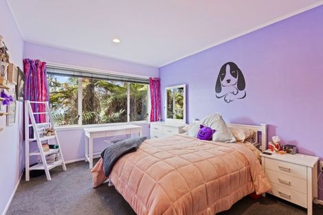 Photo of property in 12 Beaumont Crescent, Frankleigh Park, New Plymouth, 4310