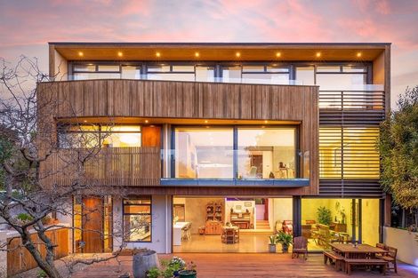 Photo of property in 27 Examiner Street, Nelson, 7010