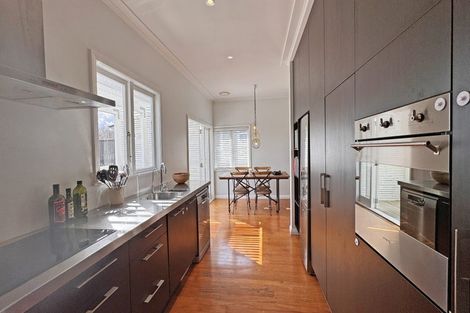 Photo of property in 43 Balmain Road, Birkenhead, Auckland, 0626