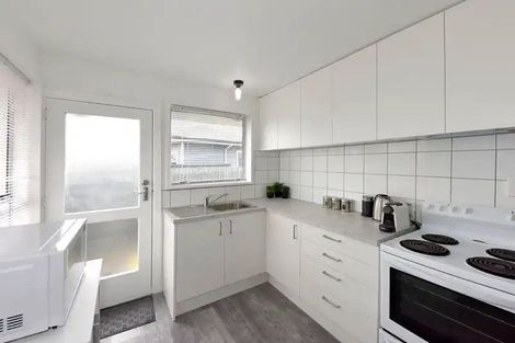 Photo of property in 2/8 Bowen Street, Upper Riccarton, Christchurch, 8041