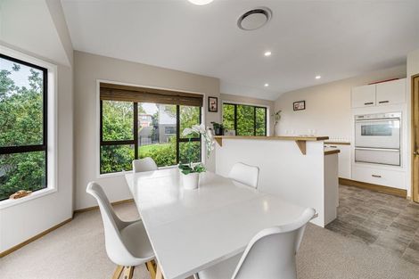 Photo of property in 1/5 Tree View Avenue, Glenfield, Auckland, 0629