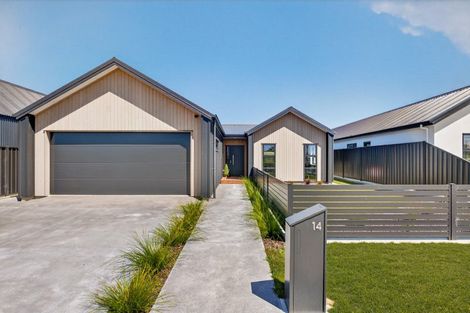 Photo of property in 14 Annie Aranui Drive, Poraiti, 4182