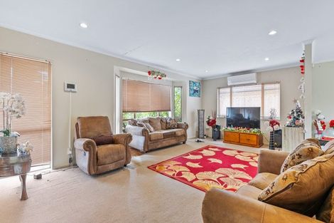 Photo of property in 42 Peninsula Road, Mangere, Auckland, 2022