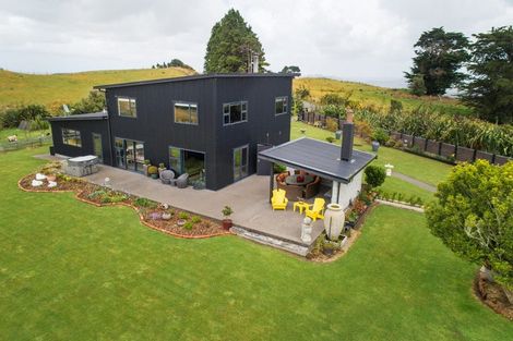 Photo of property in 407 Mount Curl Road, Hunterville, 4784