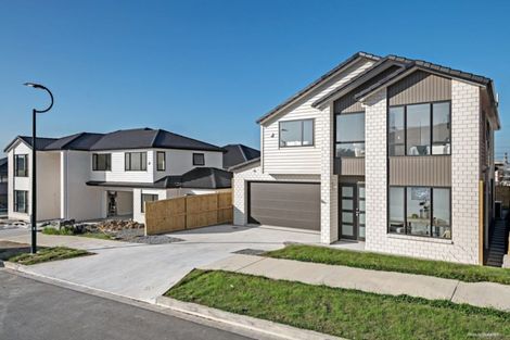 Photo of property in 82 Drumbuoy Drive, Flat Bush, Auckland, 2019