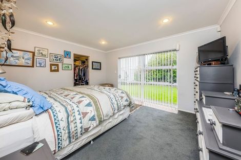 Photo of property in 20 Lothian Brae, Wattle Downs, Auckland, 2103