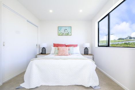 Photo of property in 39a Crestview Rise, Papakura, 2110