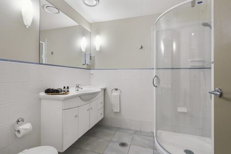 Photo of property in Anchorage Apartments, 211/36 Victoria Road, Mount Maunganui, 3116