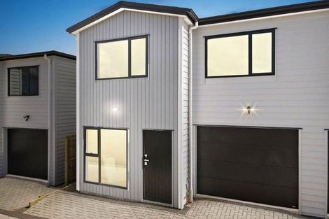 Photo of property in 1/72 Howe Street, Howick, Auckland, 2014