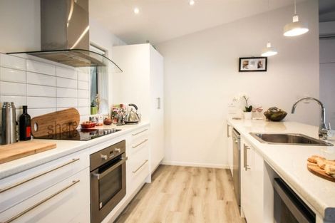 Photo of property in 40 Cunningham Terrace, Lyttelton, 8082