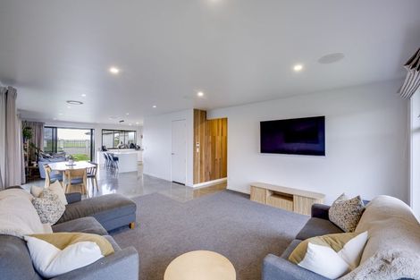 Photo of property in 58 Pelorus Avenue, Poraiti, Napier, 4112