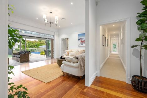 Photo of property in 37 Ryvington Lane, Tamahere, Hamilton, 3283