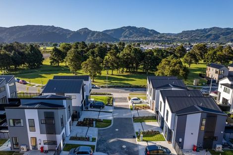 Photo of property in 5 Gloaming Lane, Wallaceville, Upper Hutt, 5018