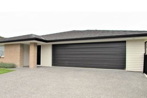 Photo of property in 26 Mooring Close, Whitby, Porirua, 5024