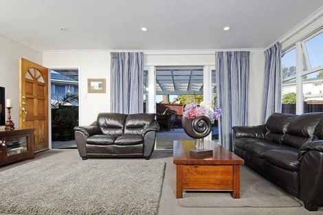 Photo of property in 14 Madison Place, Forrest Hill, Auckland, 0620