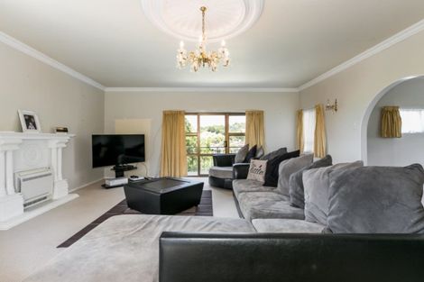 Photo of property in 2 Ewan Place, Taradale, Napier, 4112