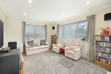 Photo of property in 16 Lynley Drive, West Melton, 7618