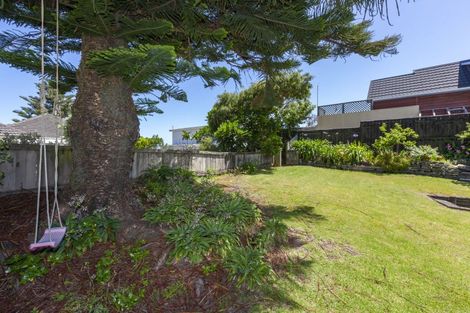 Photo of property in 131 Rosetta Road, Raumati South, Paraparaumu, 5032