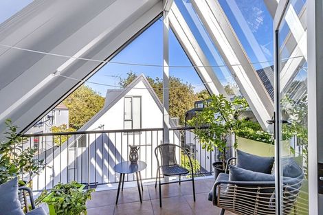 Photo of property in 8/32 Cranmer Square, Christchurch Central, Christchurch, 8013