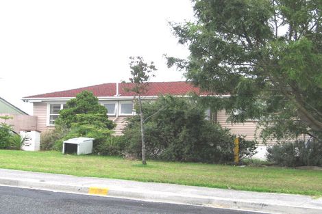 Photo of property in 372 Glenfield Road, Glenfield, Auckland, 0629