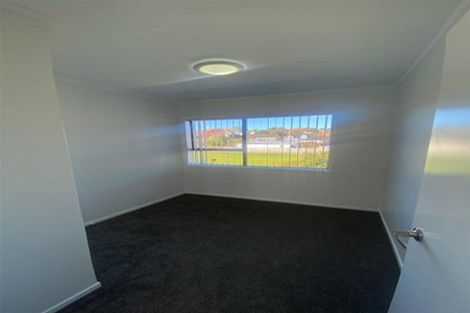 Photo of property in 45b Kurnell Drive, Botany Downs, Auckland, 2010