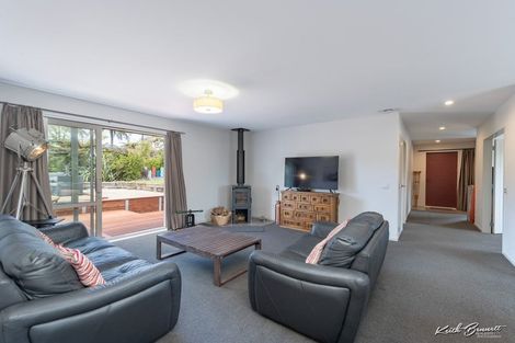 Photo of property in 63 Mount Marua Way, Timberlea, Upper Hutt, 5018