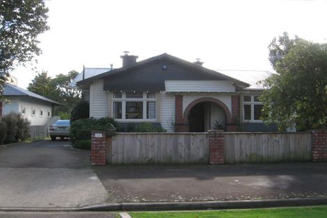 Photo of property in 27 Stanley Avenue, Palmerston North, 4414