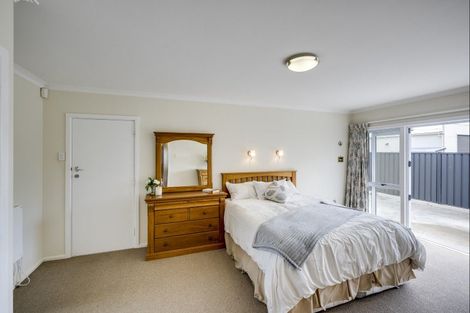 Photo of property in 18 The Esplanade, Westshore, Napier, 4110