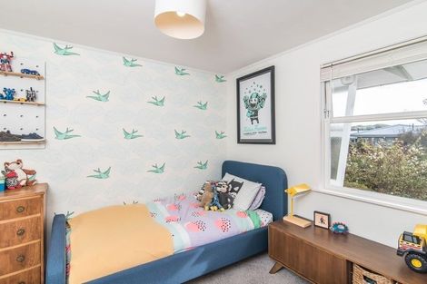 Photo of property in 7 Pauline Way, Paparangi, Wellington, 6037