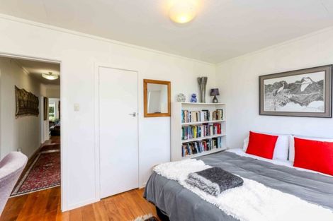 Photo of property in 129 Pendarves Street, New Plymouth, 4312