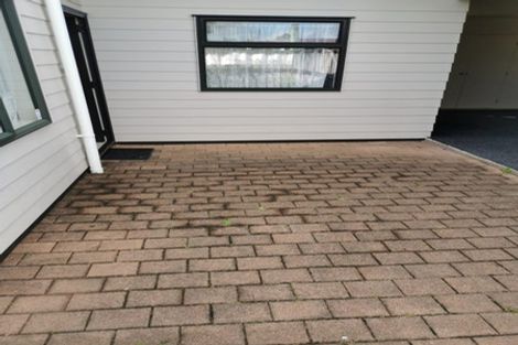 Photo of property in 70 Sturges Road, Henderson, Auckland, 0612