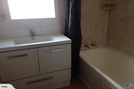 Photo of property in 19 Lyford Crescent, Sunnynook, Auckland, 0620