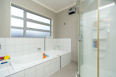 Photo of property in 3 Blakewell Lane, Dinsdale, Hamilton, 3204