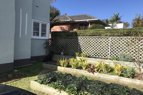 Photo of property in 20 Gardner Avenue, New Lynn, Auckland, 0600