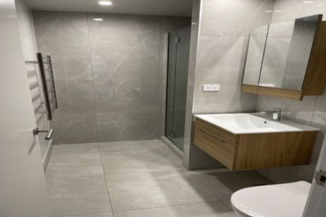 Photo of property in 205/9 Madeira Lane, Grafton, Auckland, 1023