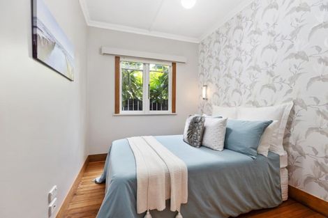 Photo of property in 167 Breaker Bay Road, Breaker Bay, Wellington, 6022