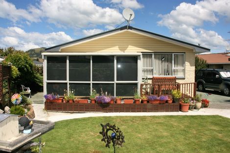 Photo of property in 72 Tyne Street, Mosgiel, 9024