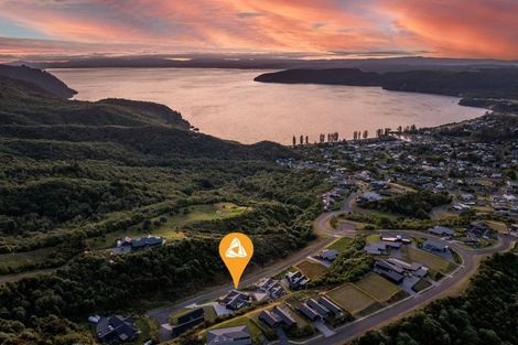 Photo of property in 11 Sparrowhawk Way, Kinloch, Taupo, 3377