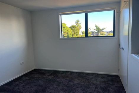 Photo of property in 7/10 Yeovil Road, Te Atatu Peninsula, Auckland, 0610