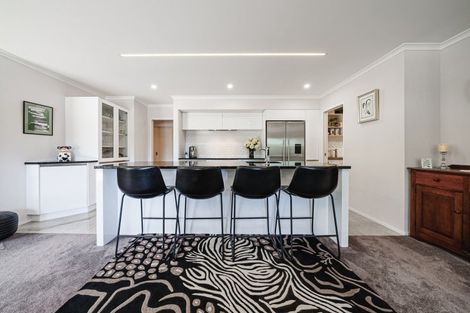 Photo of property in 7 Pike Place, Ferndale, New Plymouth, 4310