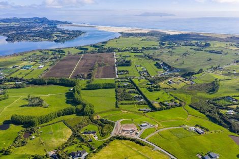 Photo of property in 42 Ocean Sounds Place, Mangawhai, 0975