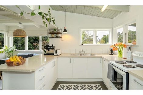 Photo of property in 28 Wharau Road, Kerikeri, 0293