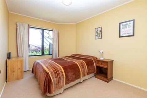 Photo of property in 25 Dallinger Street, St Andrews, Hamilton, 3200