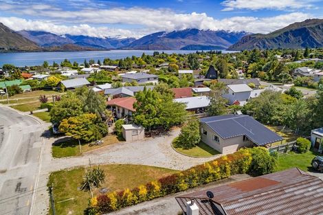 Photo of property in 104 Aubrey Road, Wanaka, 9305