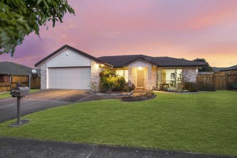 Photo of property in 49 Sandwick Drive, Weymouth, Auckland, 2103