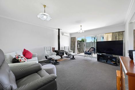 Photo of property in 18 Bernard Street, Chedworth, Hamilton, 3210