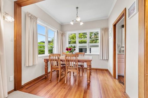 Photo of property in 1 Summit Road, Fairfield, Lower Hutt, 5011