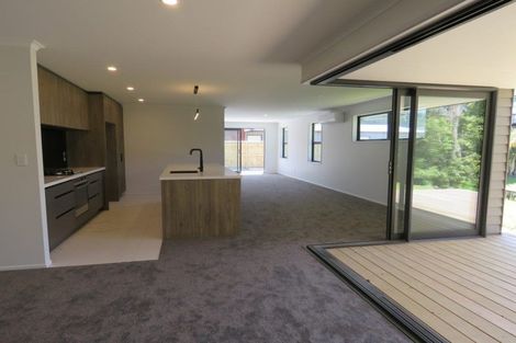 Photo of property in 5 Mackillop Way, Brooklands, New Plymouth, 4310